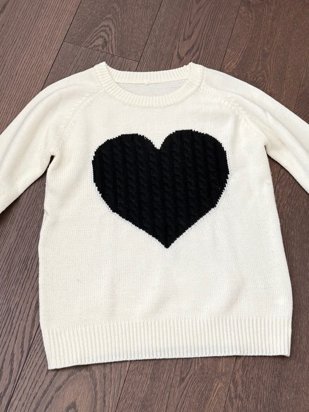 Women’s Large Ivory Black Heart Cable Knit Sweater Pullover L